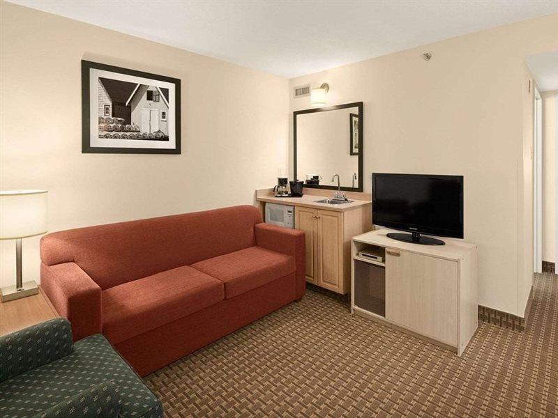 Country Inn & Suites Dartmouth Kültér fotó