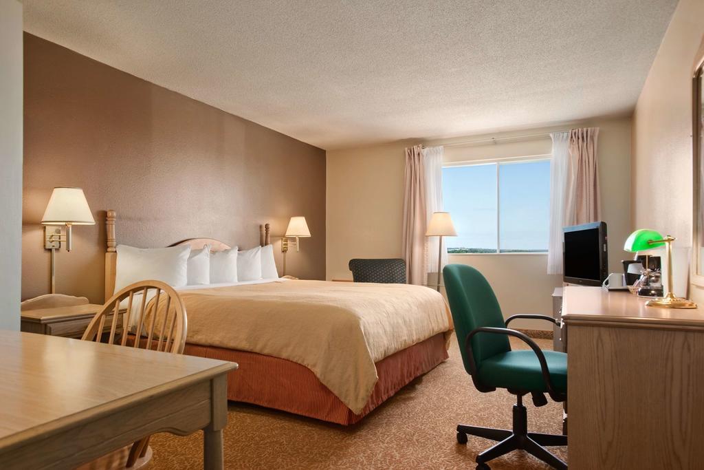 Country Inn & Suites Dartmouth Kültér fotó