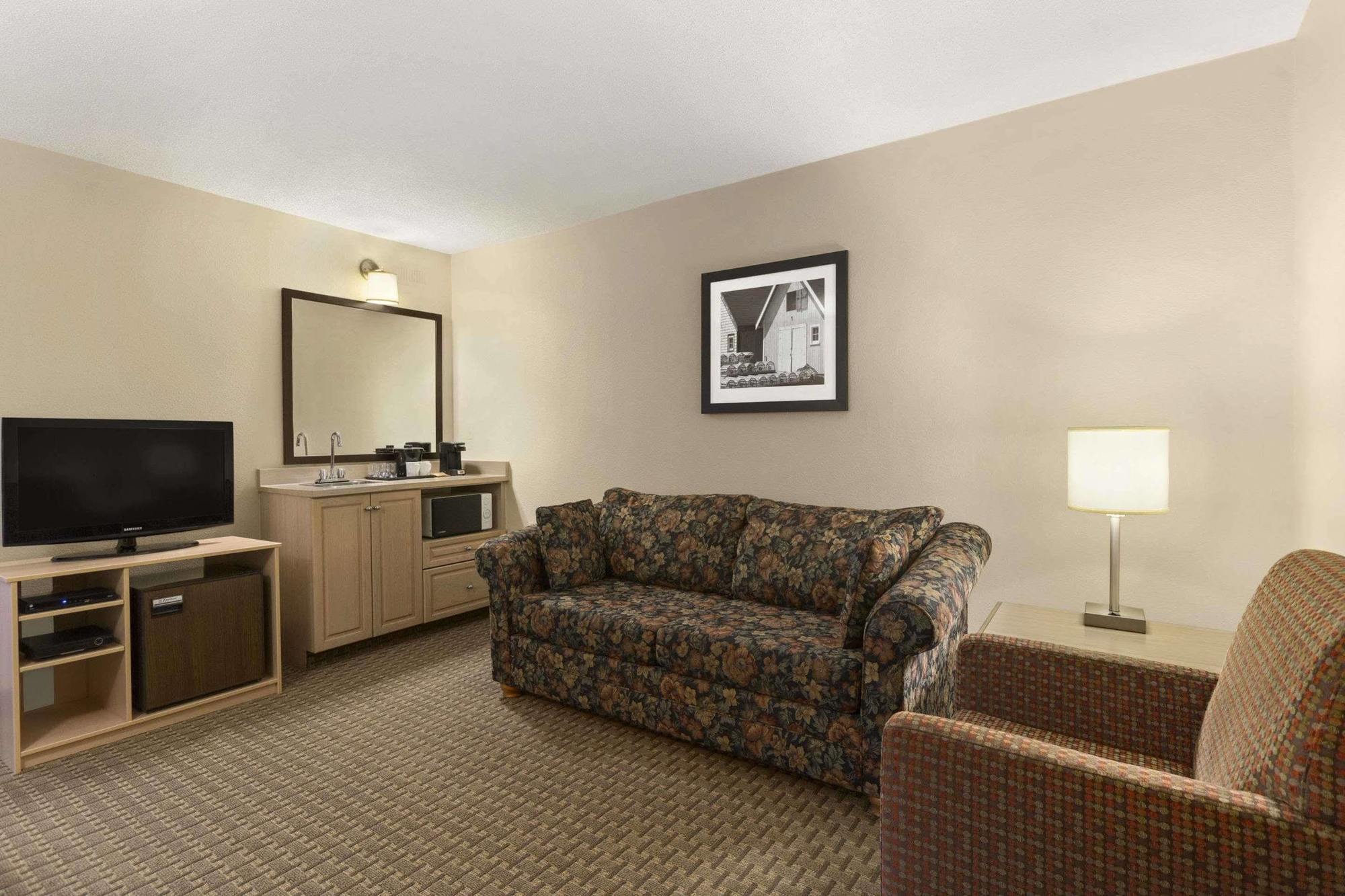 Country Inn & Suites Dartmouth Kültér fotó
